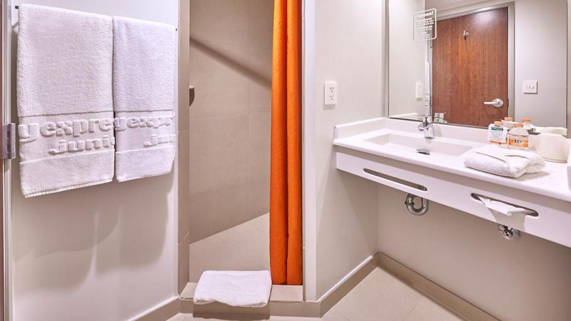 City Express Junior By Marriott Leon Centro De Convenciones Exterior foto
